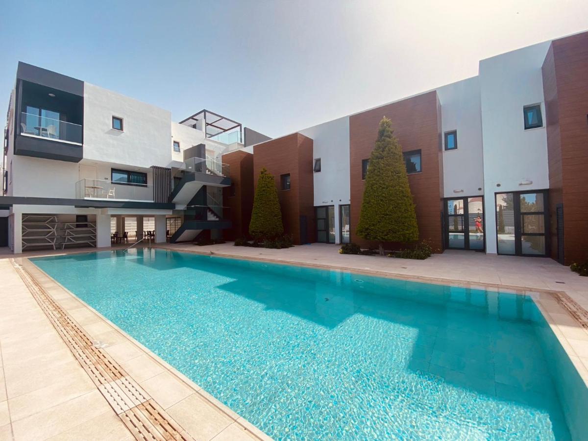 Victoria Suites Paphos Exterior photo