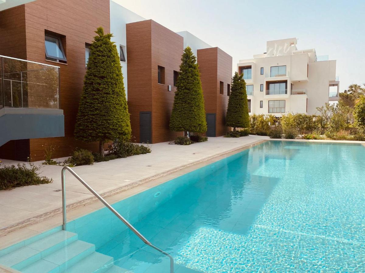 Victoria Suites Paphos Exterior photo